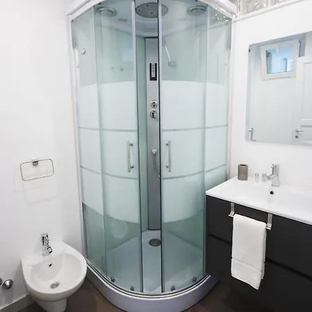 بيت ضيافة Centro Citta Concept 3*